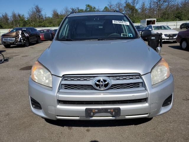  TOYOTA RAV4 2012 Srebrny