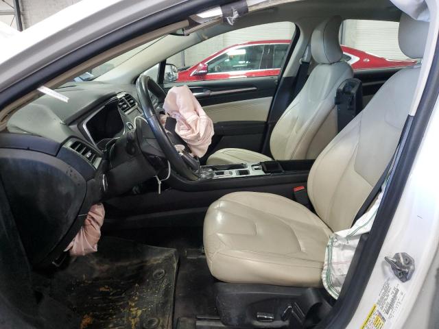  FORD FUSION 2017 Белы