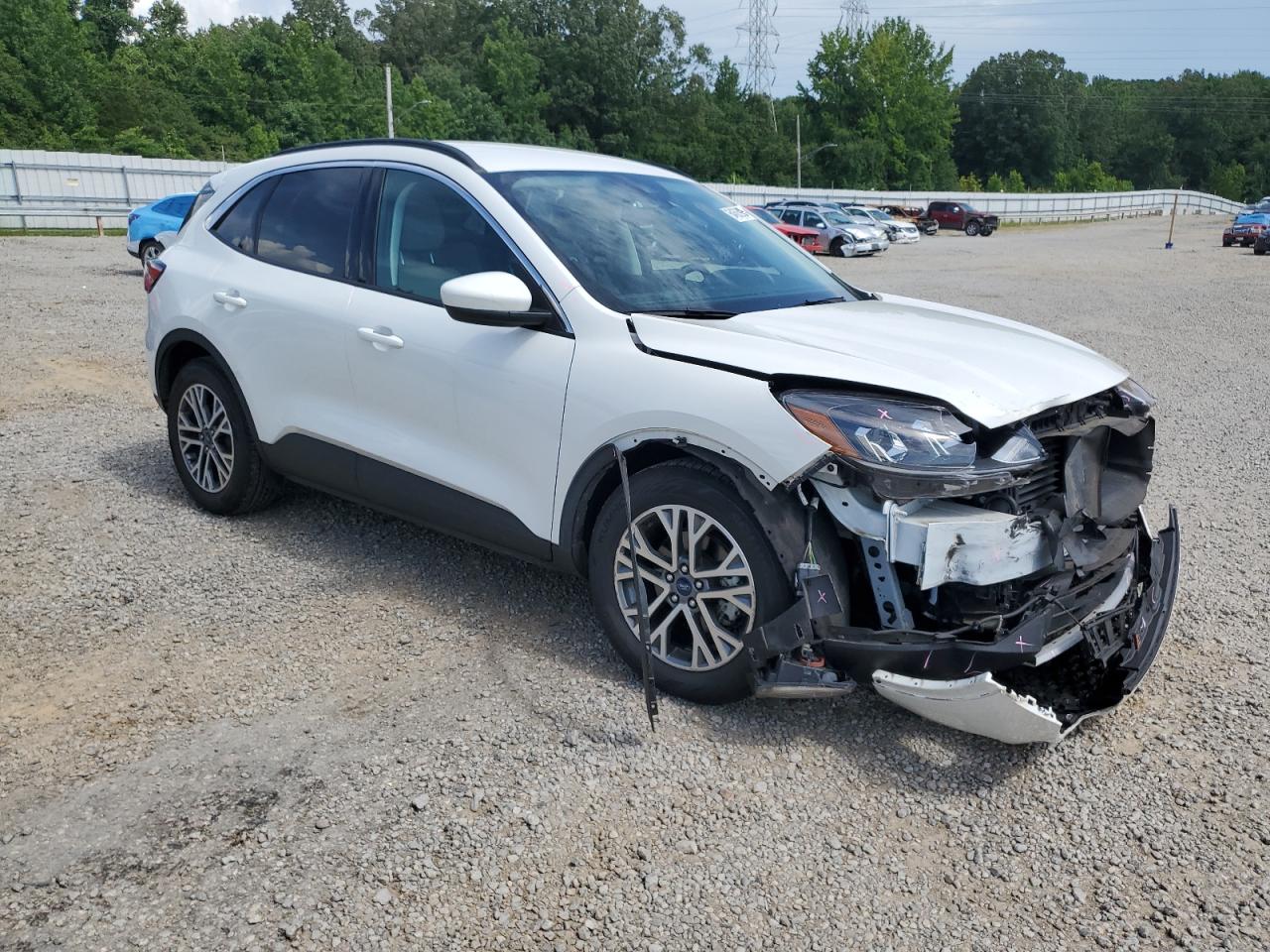 VIN: 1FMCU0H65MUA32107 2021 FORD ESCAPE