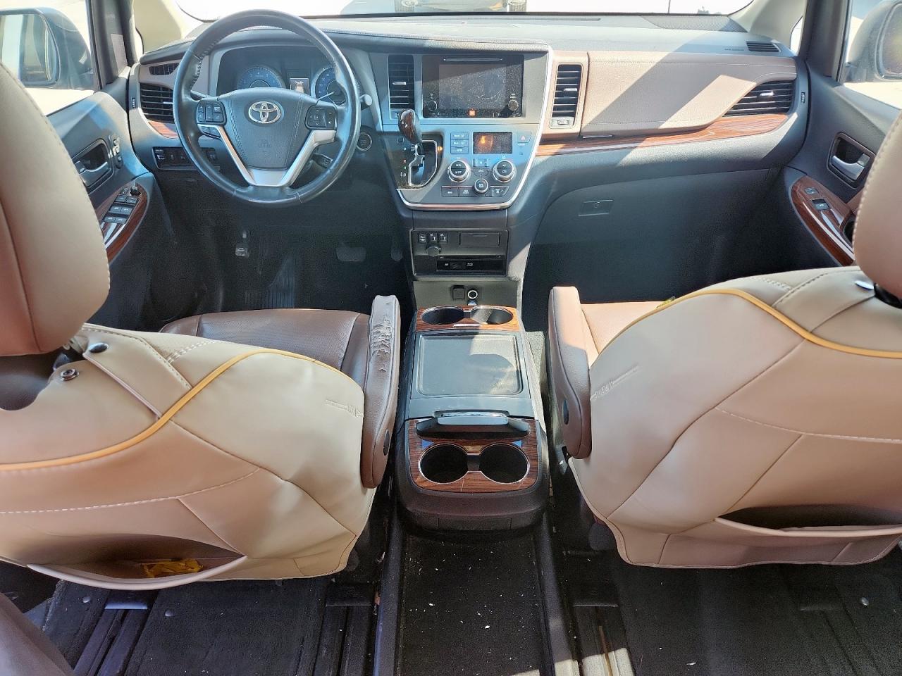 2015 Toyota Sienna Xle VIN: 5TDYK3DC2FS686910 Lot: 64222855