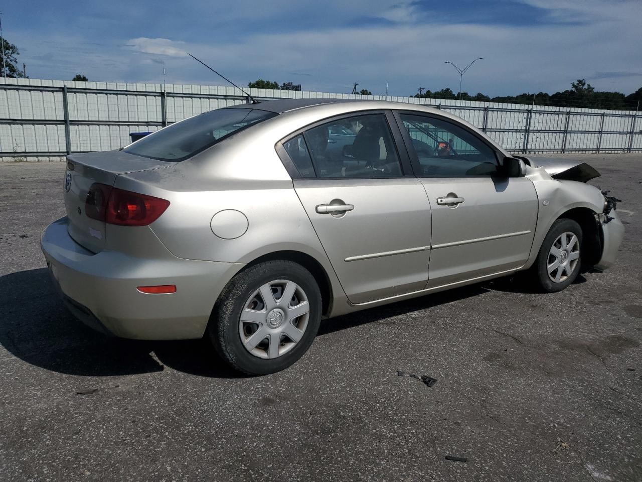 2006 Mazda 3 I beige null gas JM1BK12F561417305 photo #4