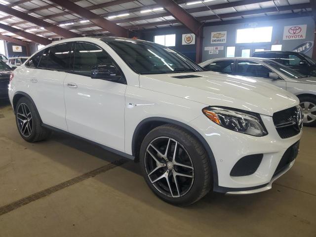 Parquets MERCEDES-BENZ GLE-CLASS 2016 Biały