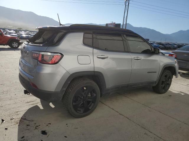  JEEP COMPASS 2018 Серебристый