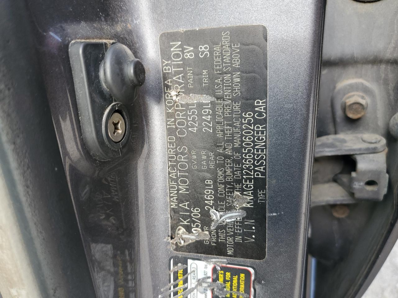 2006 Kia Optima Lx VIN: KNAGE123665060256 Lot: 64469565