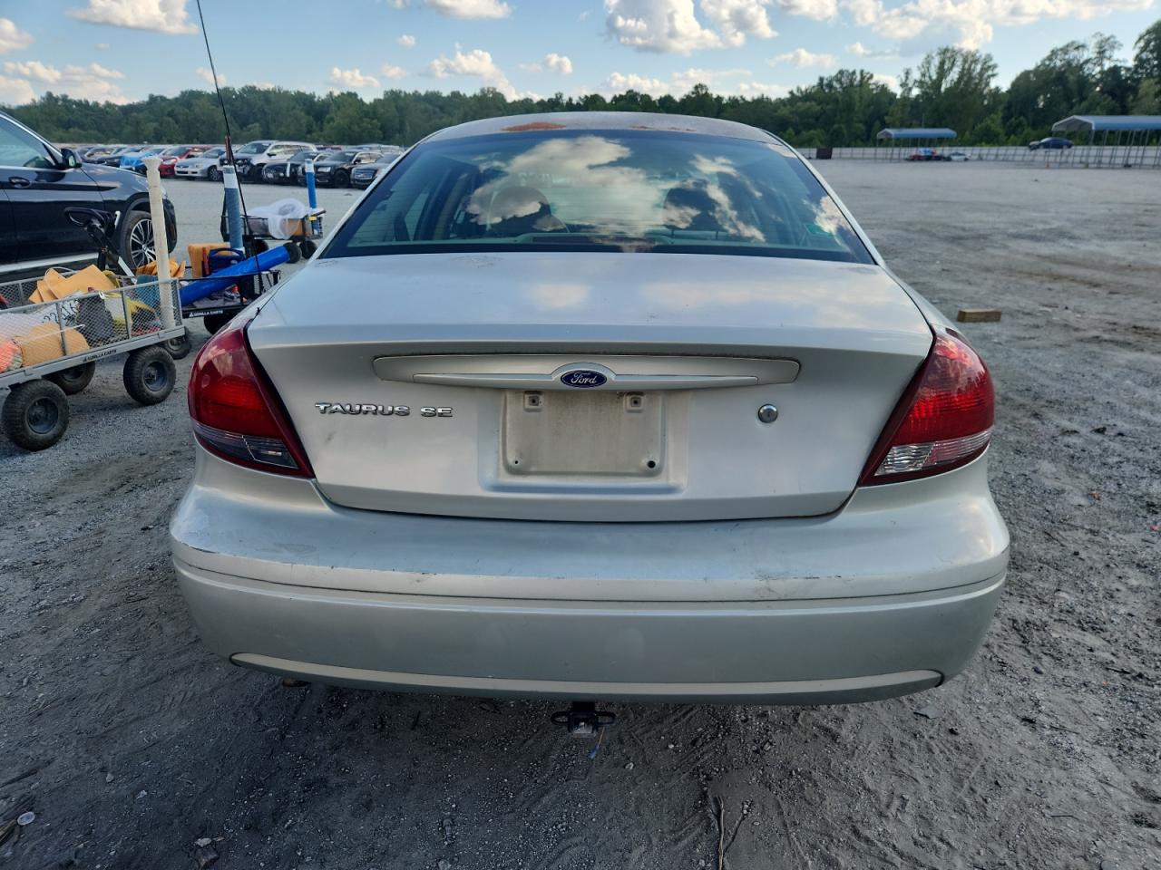 2006 Ford Taurus Se VIN: 1FAFP53UX6A159814 Lot: 62556405