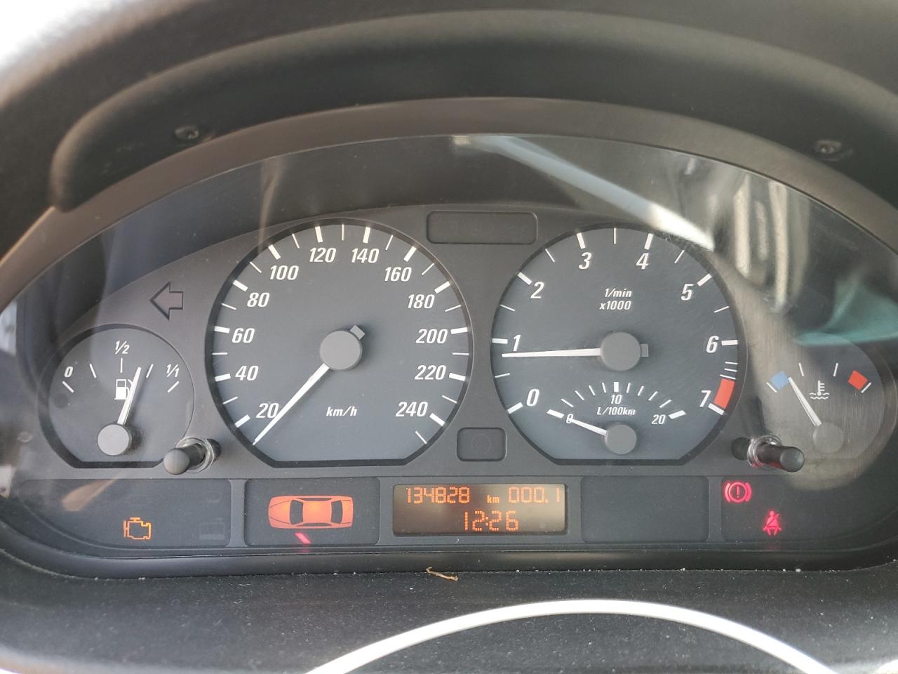 2004 BMW 325 Ci VIN: WBABW33404PG98369 Lot: 63899115