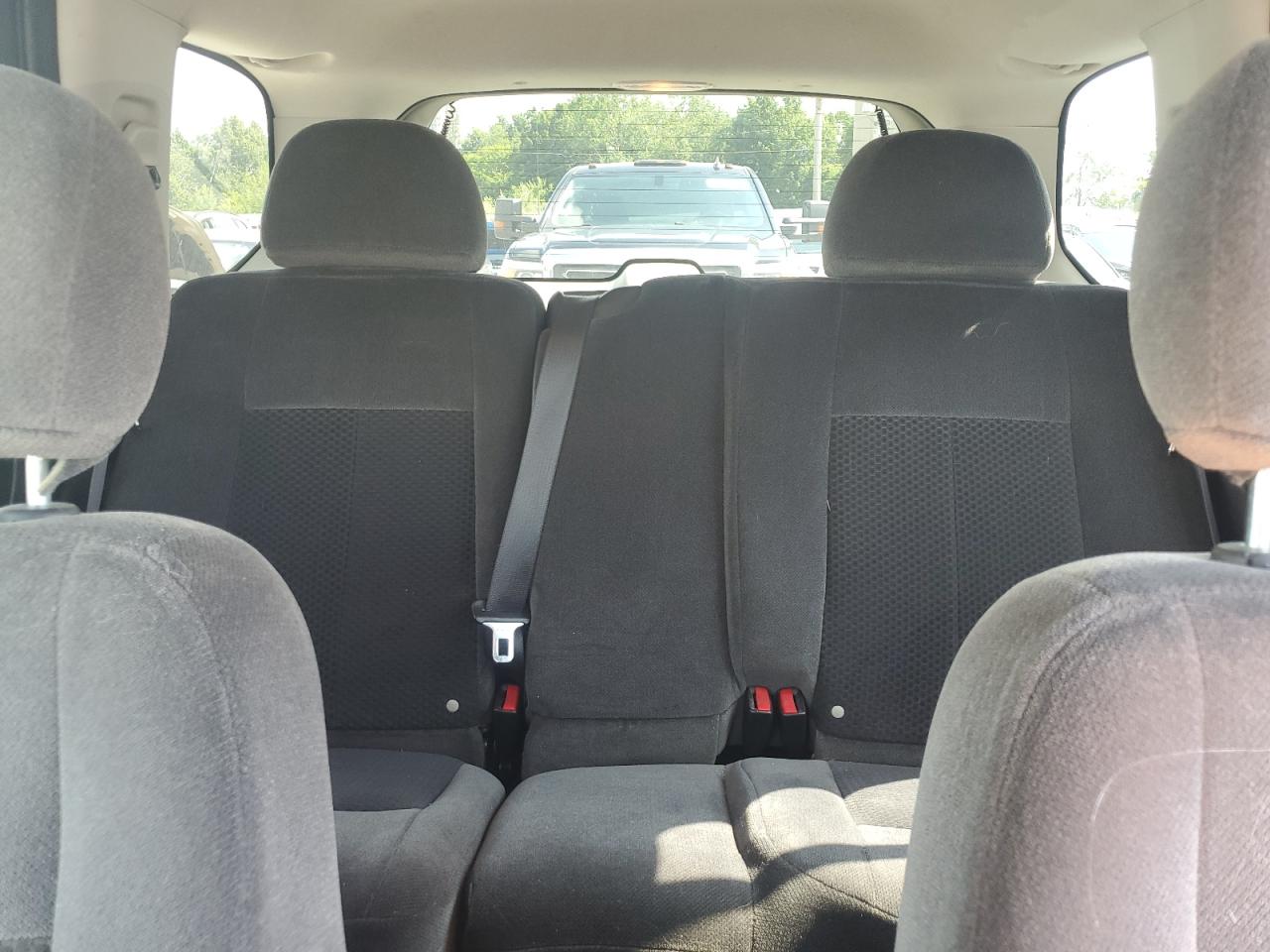 2007 GMC Envoy VIN: 1GKDT13S272221856 Lot: 63641015