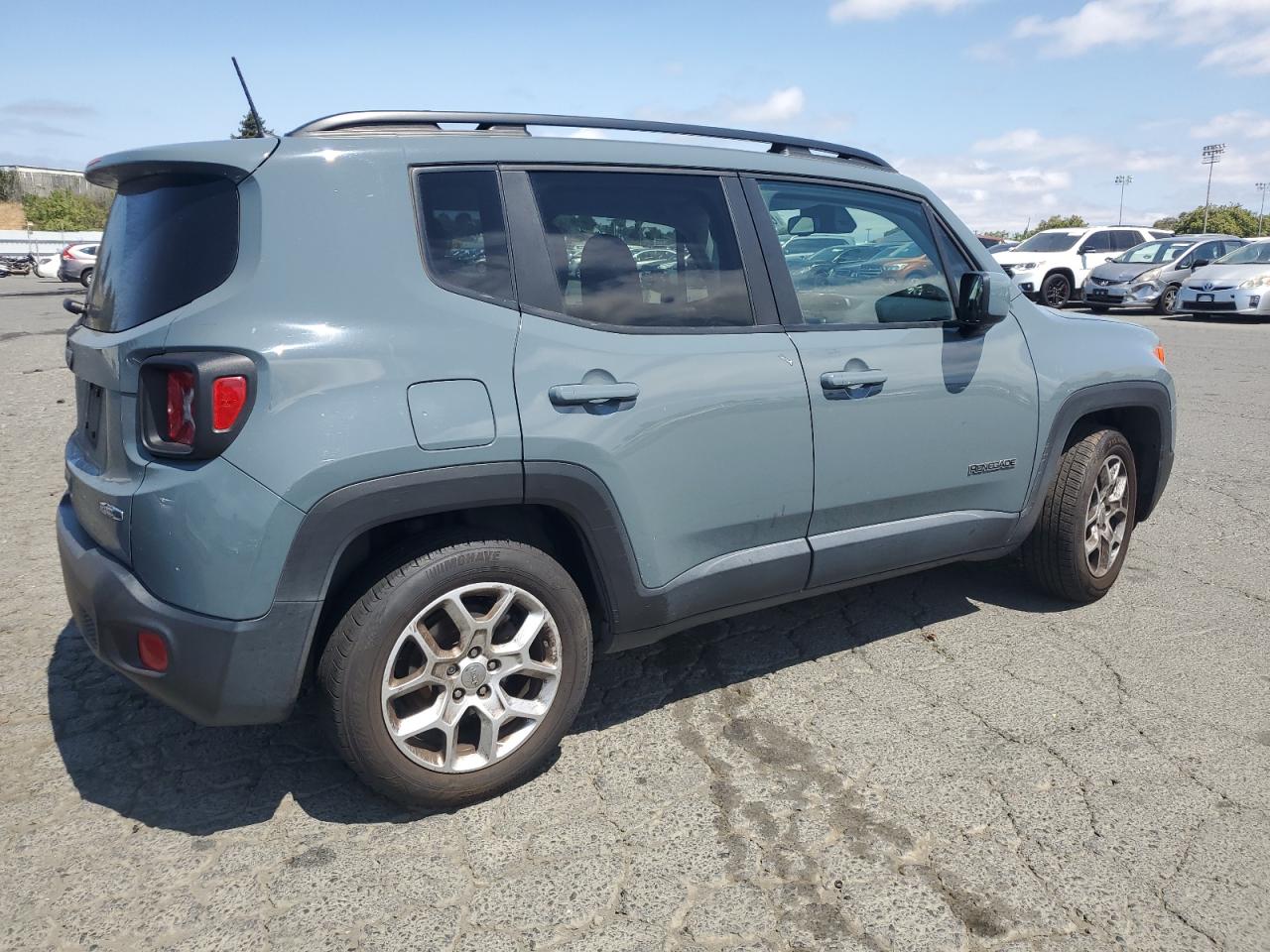 2018 Jeep Renegade Latitude VIN: ZACCJABB2JPJ02021 Lot: 65237335