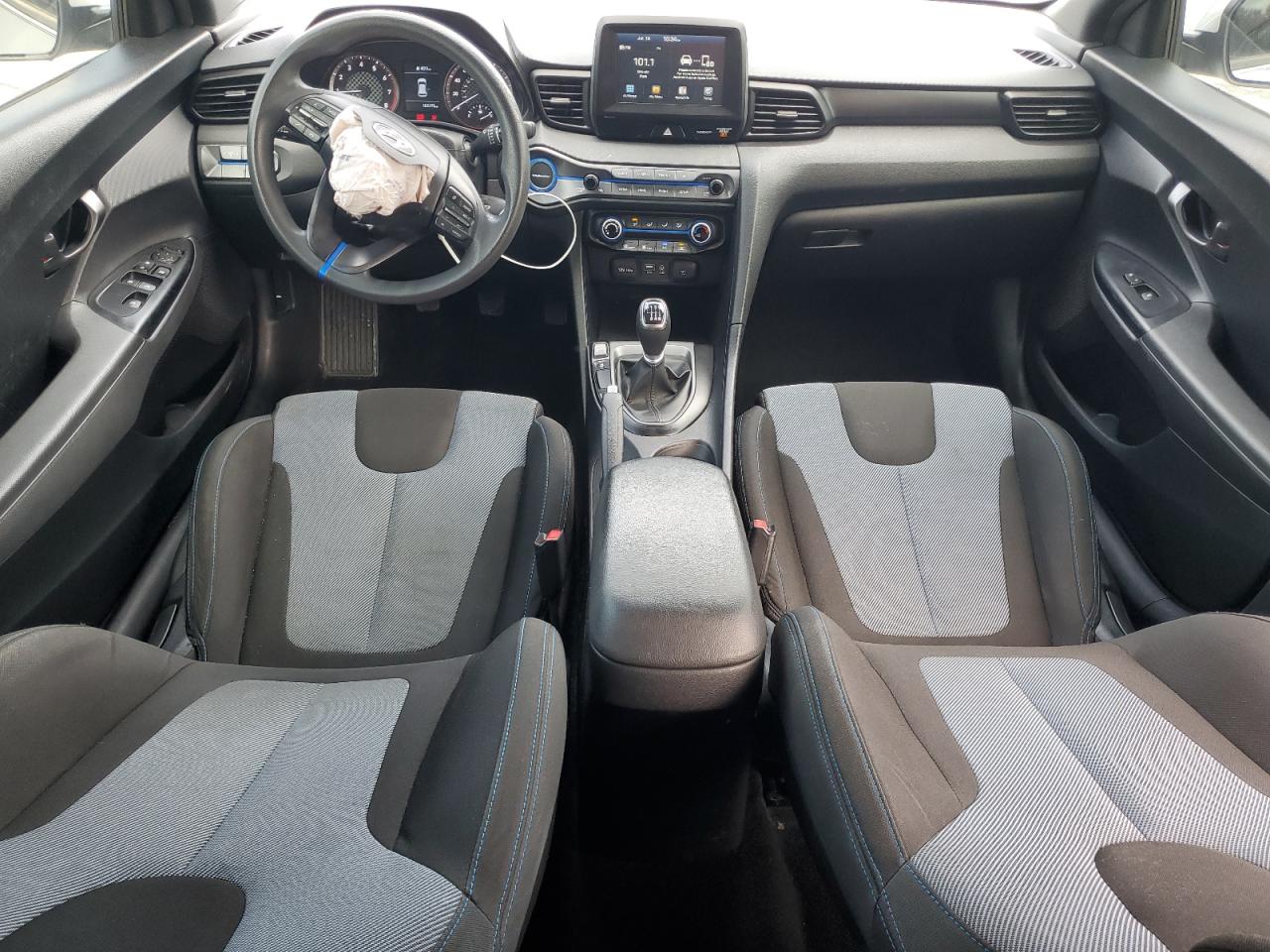 2020 Hyundai Veloster Base VIN: KMHTG6AFXLU026550 Lot: 63944615