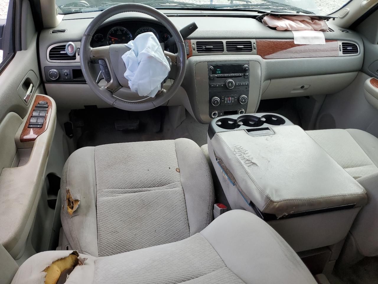 2008 GMC Yukon VIN: 1GKFC13J38R214469 Lot: 63378815