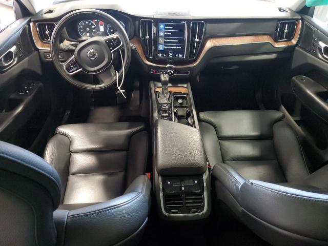  VOLVO XC60 2019 Srebrny