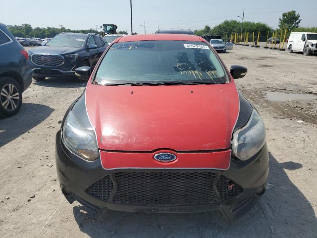 Хэтчбеки FORD FOCUS 2012 Красный