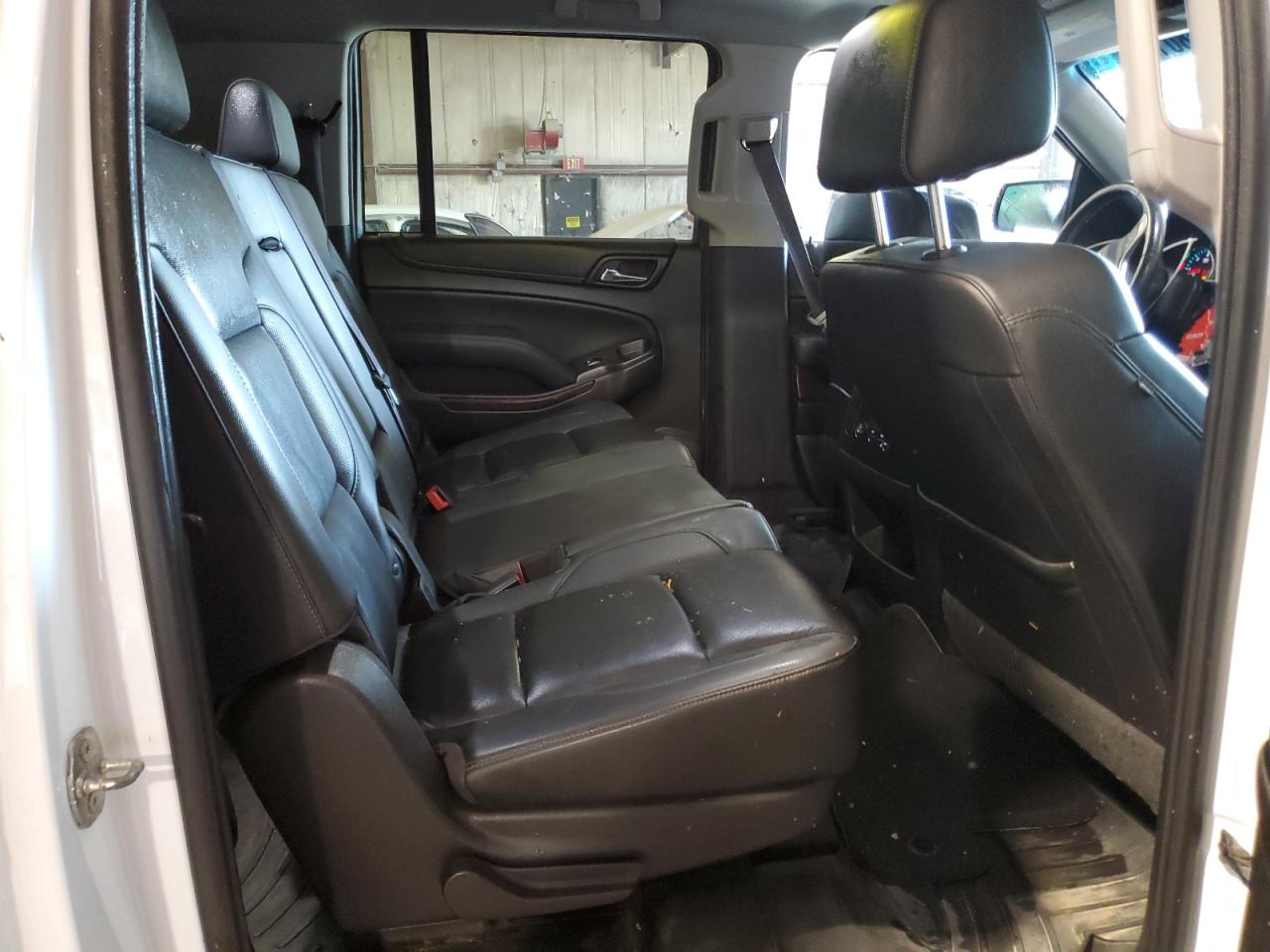 2017 GMC Yukon Xl K1500 Slt VIN: 1GKS2GKC9HR110902 Lot: 64980105