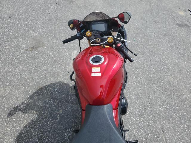 2025 SUZUKI GSX-R1000 R  