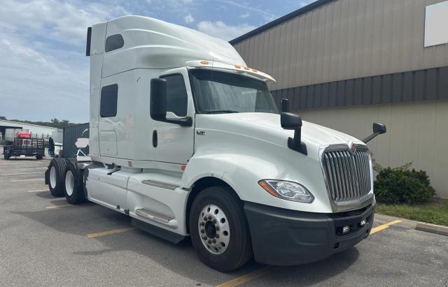 2018 INTL LT625 for sale at Copart KS - KANSAS CITY