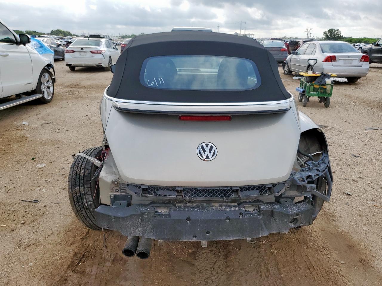 2014 Volkswagen Beetle VIN: 3VW507AT6EM821662 Lot: 64365125