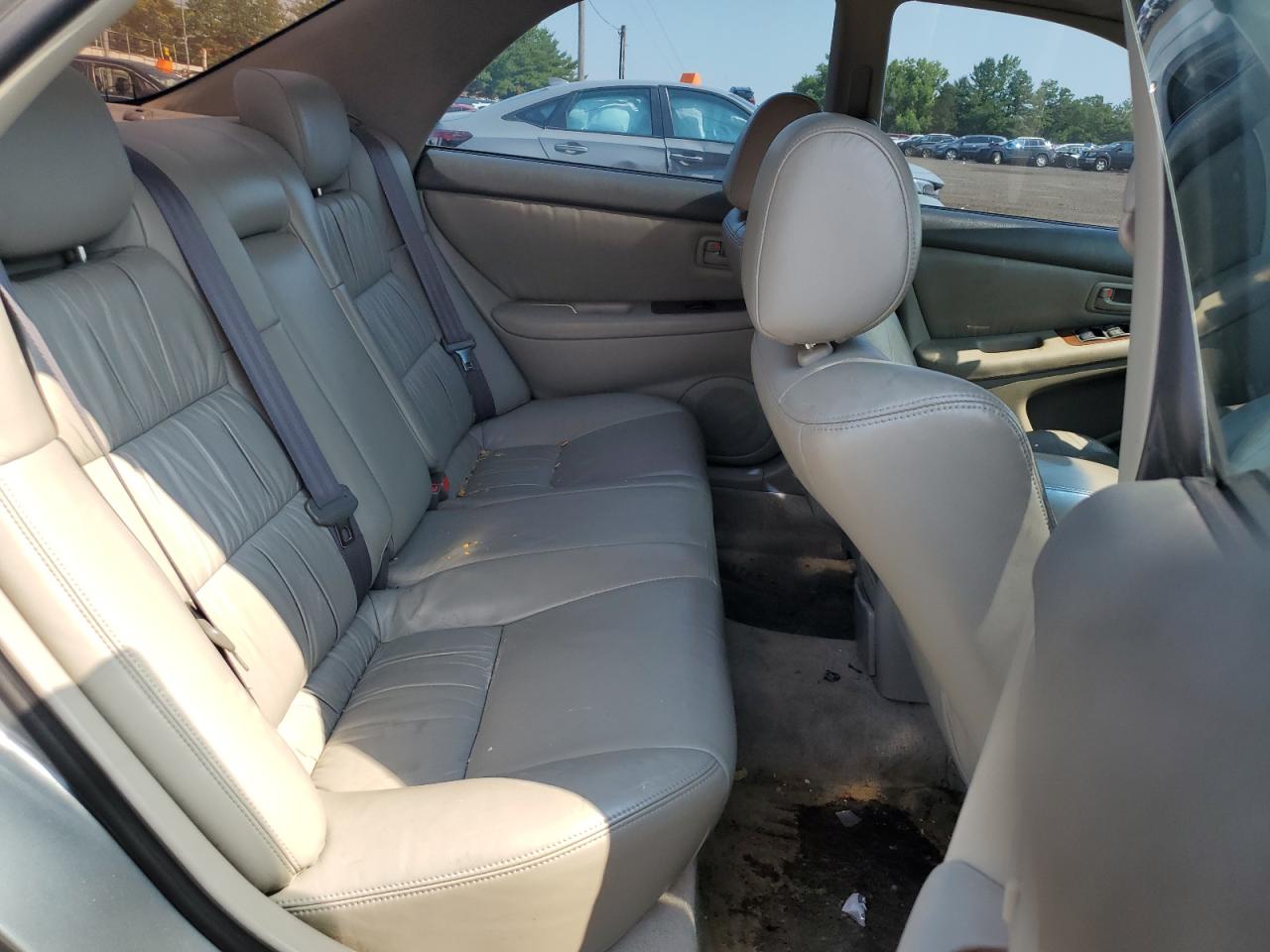 2000 Lexus Es 300 VIN: JT8BF28G7Y5086215 Lot: 62748645
