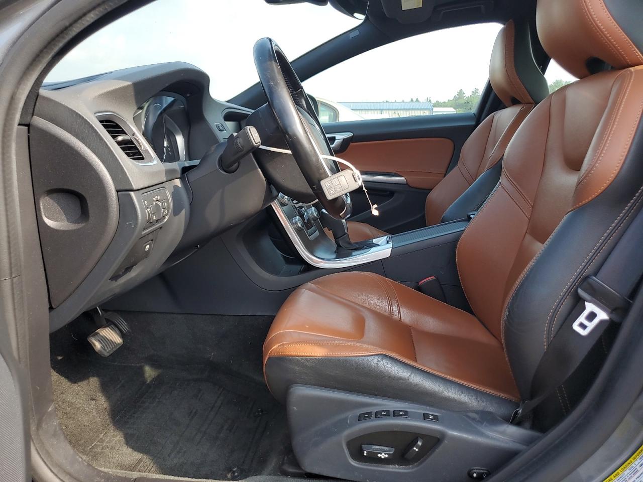2016 Volvo S60 Premier VIN: YV126MFK1G1399331 Lot: 66690705