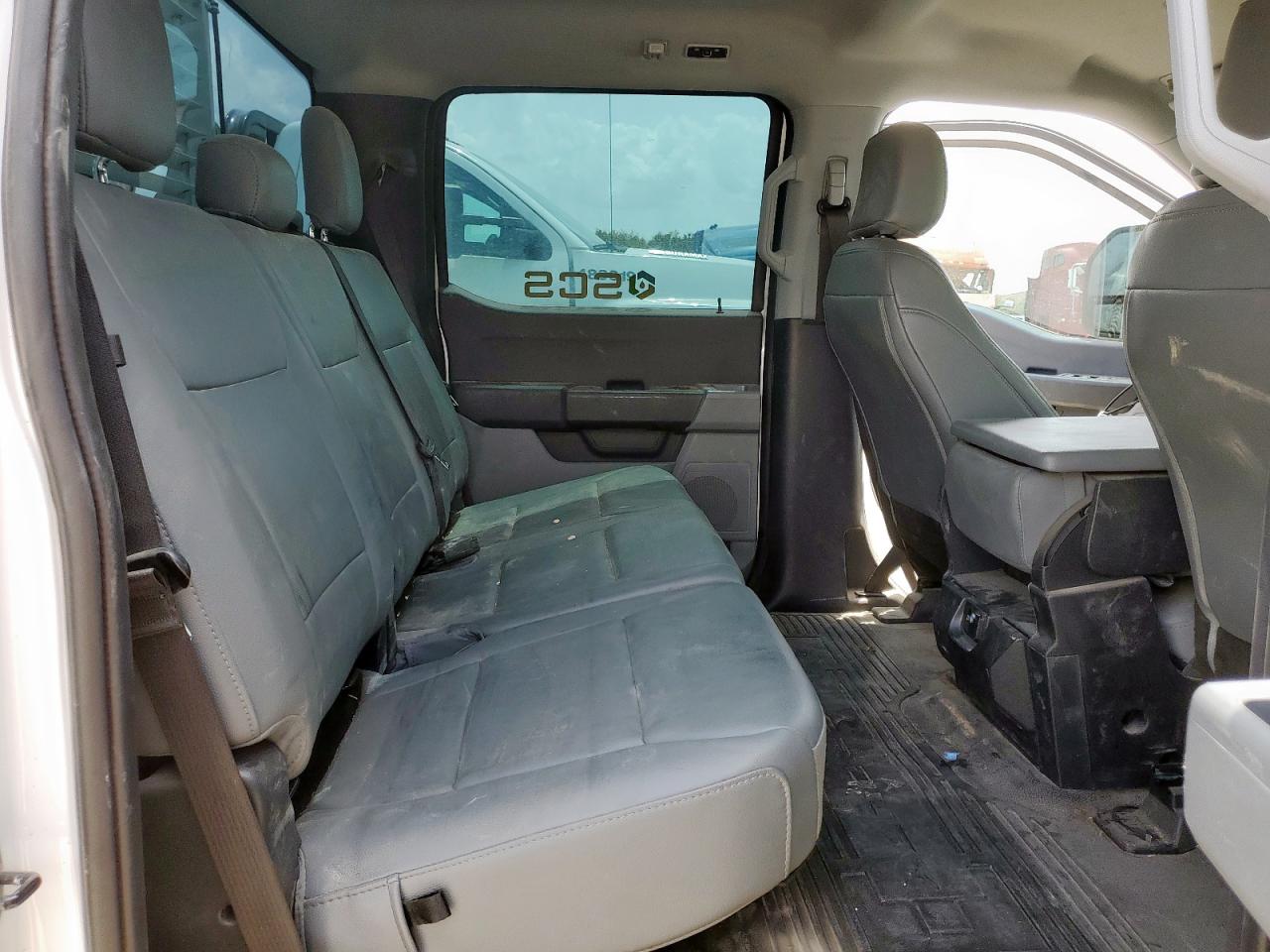 2024 Ford F350 Super Duty VIN: 1FT8W3BA4REE03701 Lot: 64565775