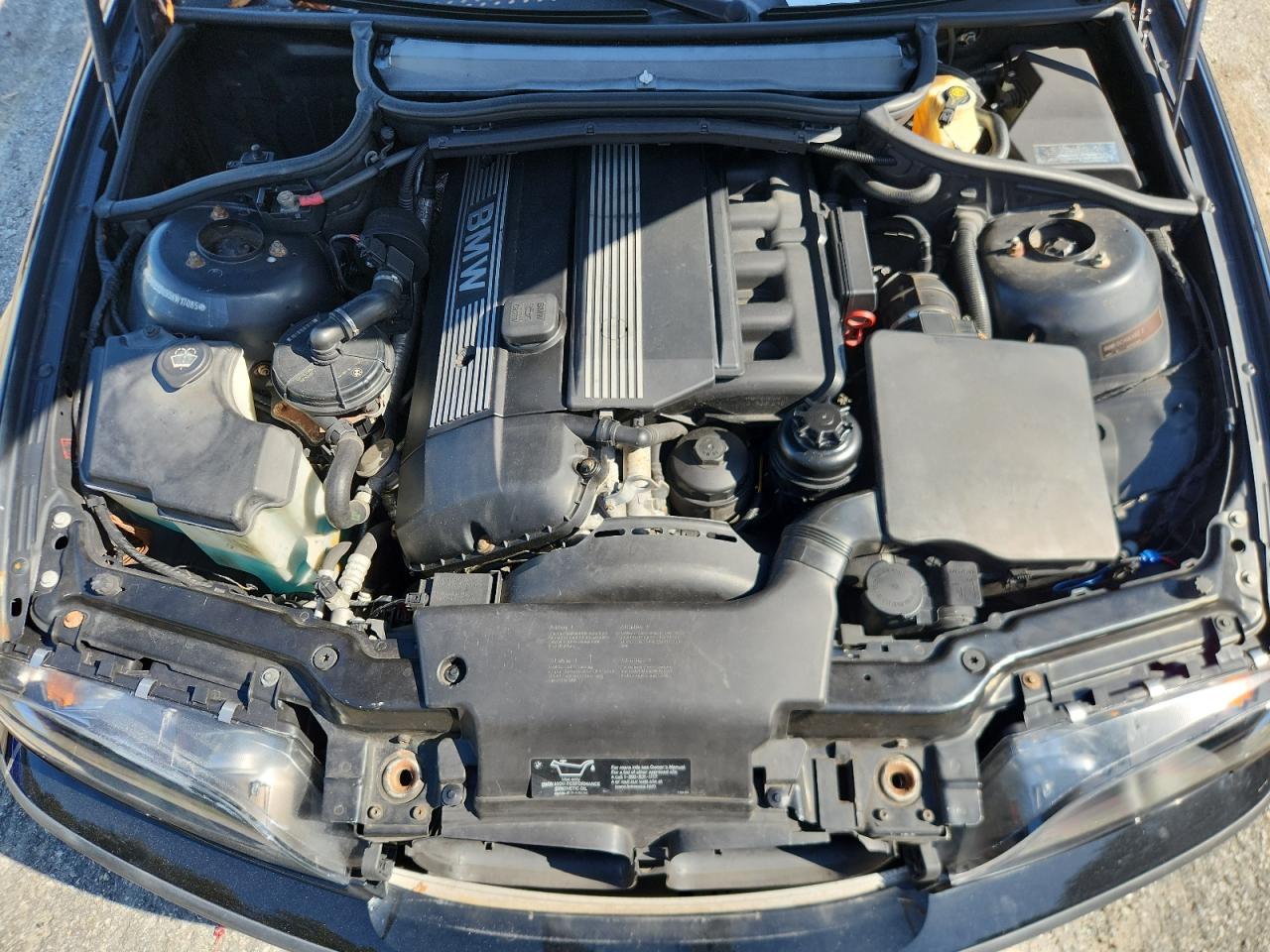 2005 BMW 325 I VIN: WBAEV33455KW17085 Lot: 64949975