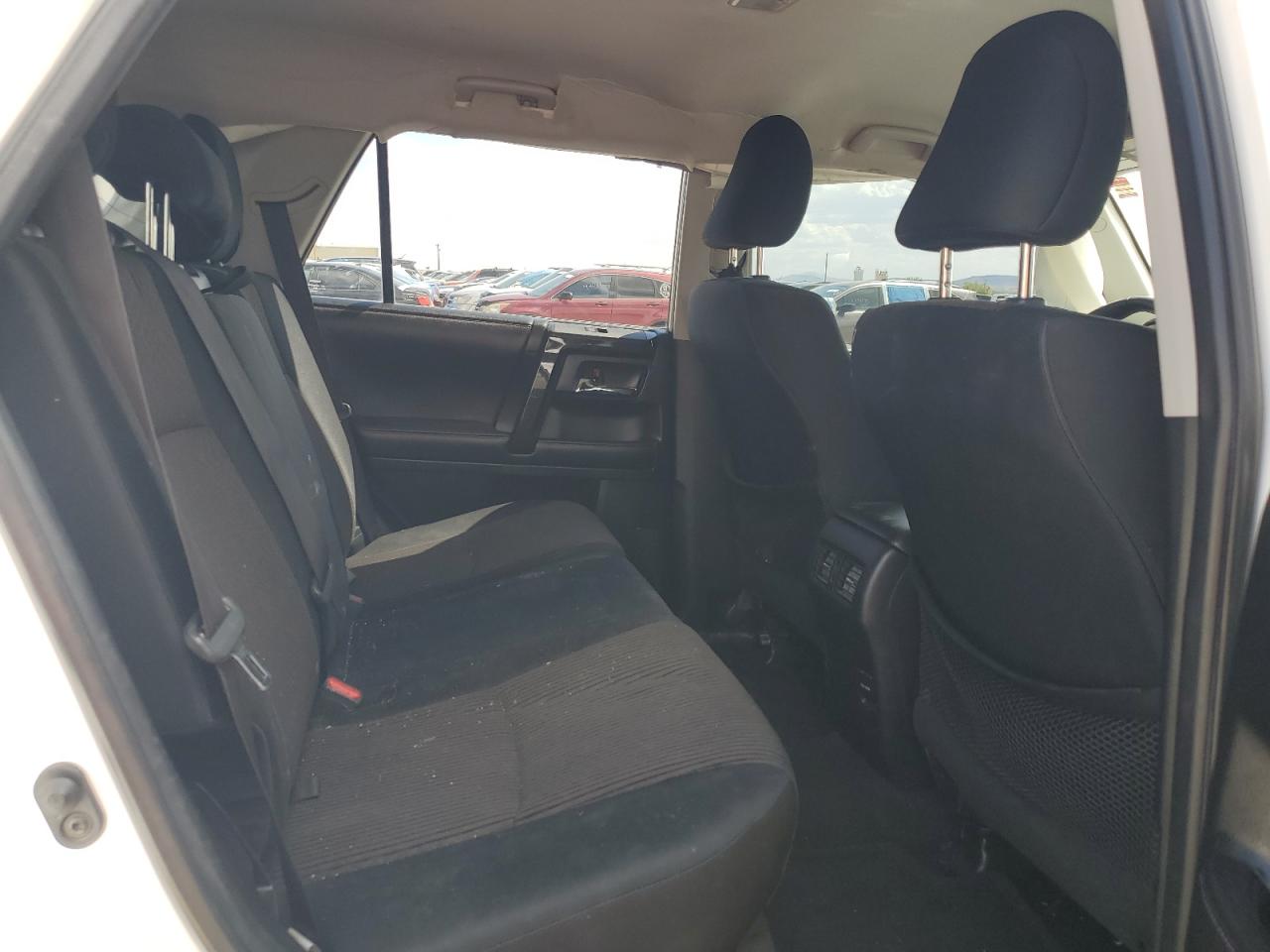 2019 Toyota 4Runner Sr5/Sr5 Premium VIN: JTEBU5JR9K5677346 Lot: 64381825