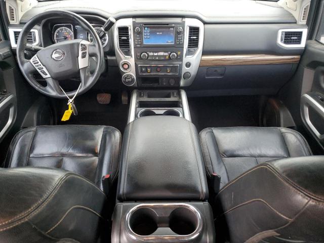  NISSAN TITAN 2017 Серебристый