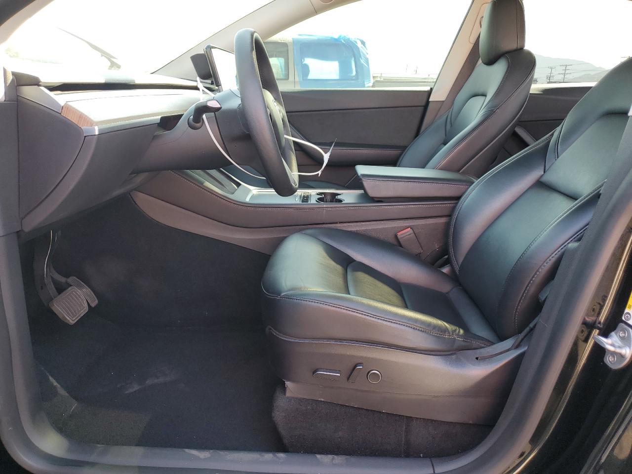 2022 Tesla Model Y VIN: 7SAYGDEE3NF439702 Lot: 65049315