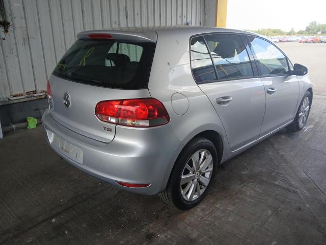 2010 VOLKSWAGEN GOLF SE TS