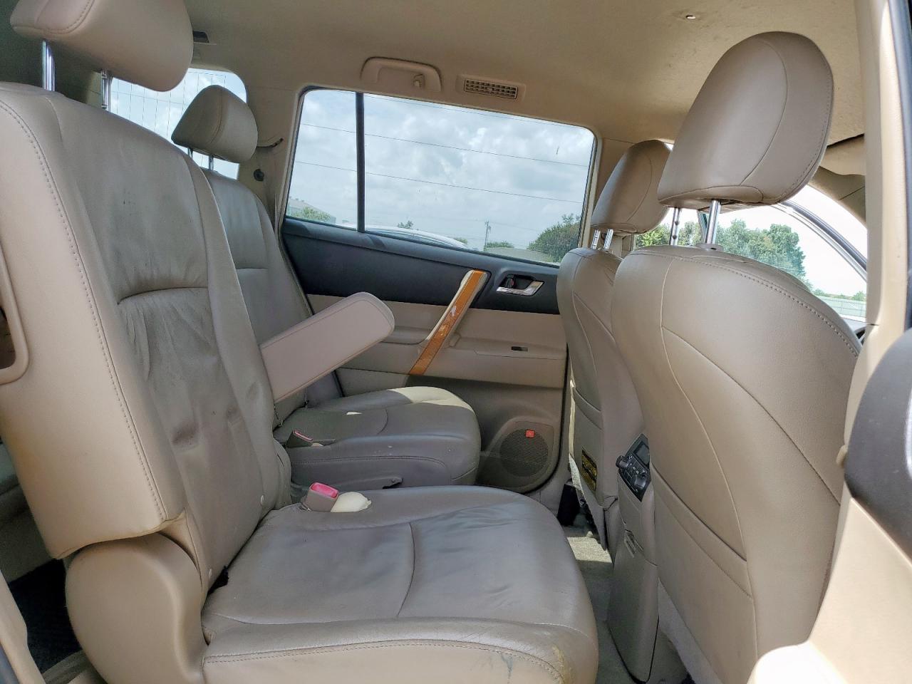 2008 Toyota Highlander Hybrid Limited VIN: JTEEW44A882017283 Lot: 62902715