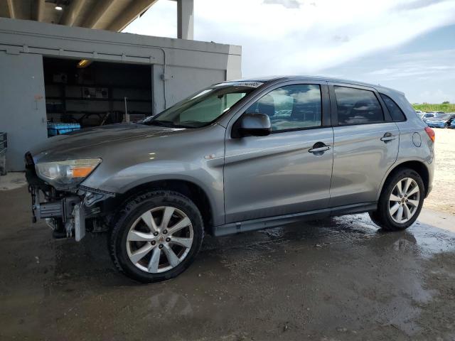  MITSUBISHI OUTLANDER 2015 Szary