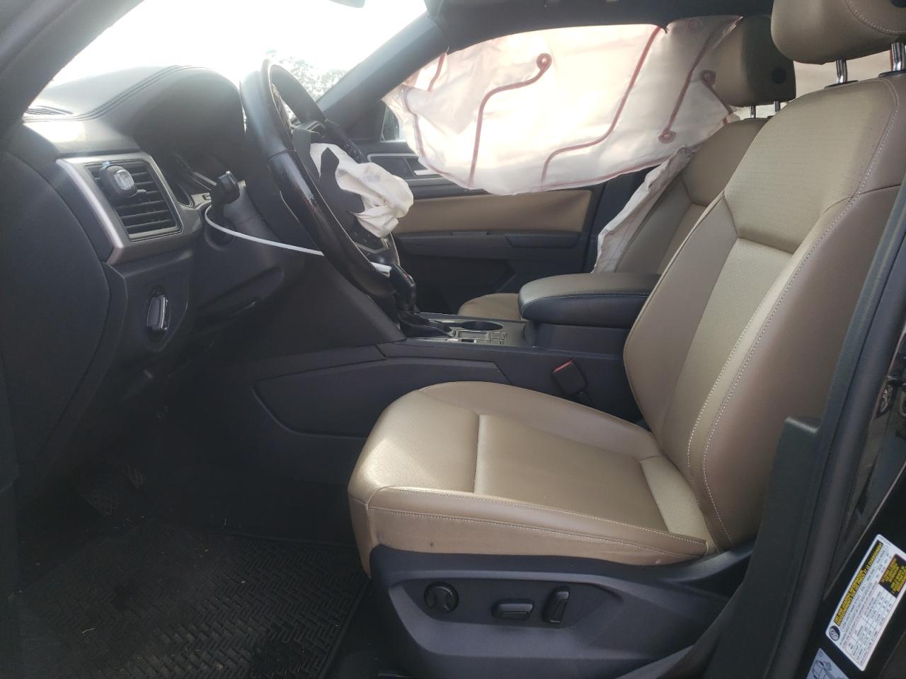 1v25c2ca2lc201039 1V25C2CA2LC201039 2020 Volkswagen Atlas Cross Sport Se