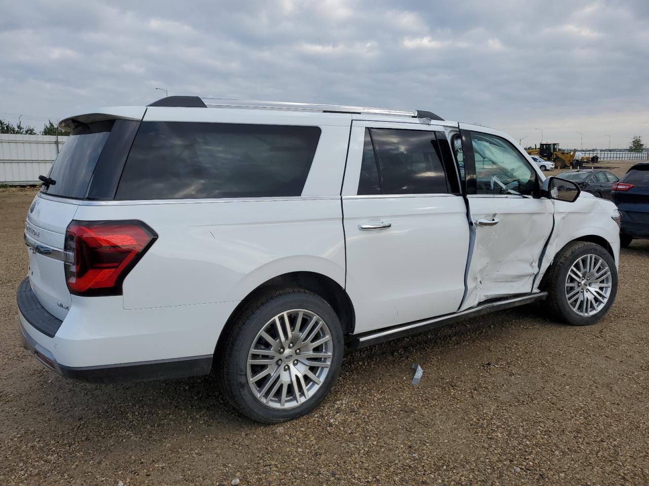 2024 Ford Expedition Max Limited white null gas 1FMJK2A86REA87221 photo #4
