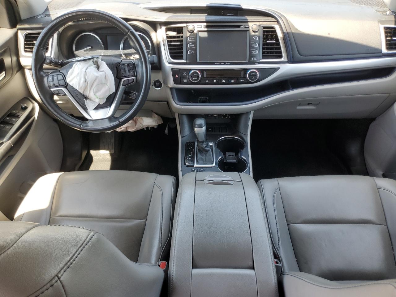 2019 Toyota Highlander Se VIN: 5TDKZRFHXKS561726 Lot: 64270795
