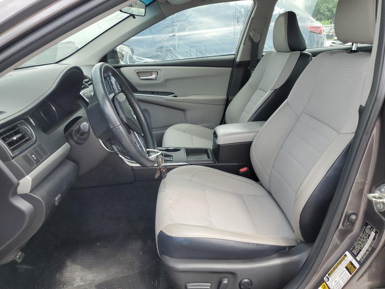 4t1bf1fkxgu541898 4T1BF1FKXGU541898 2016 Toyota Camry Le