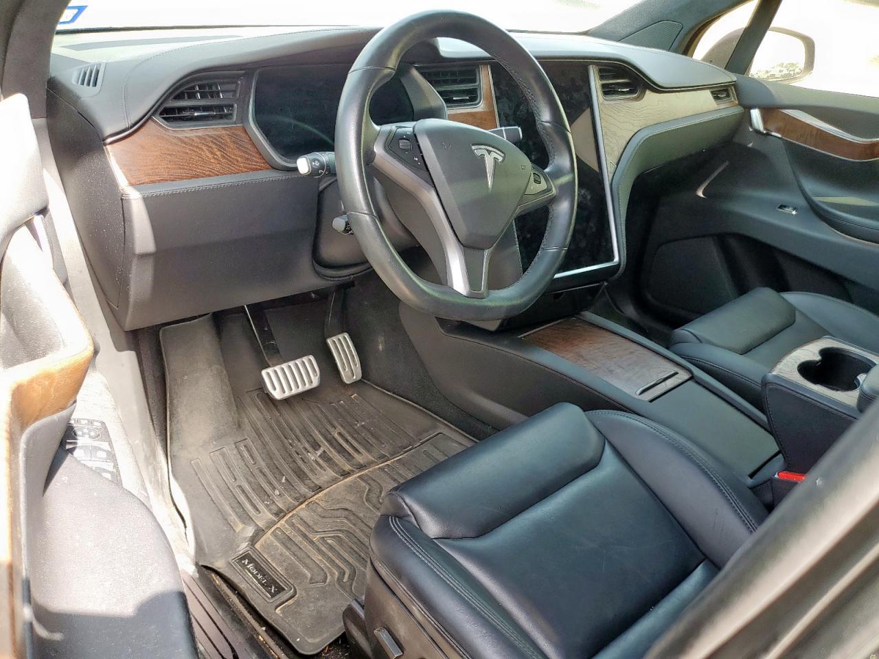 2020 Tesla Model X VIN: 5YJXCBE26LF301910 Lot: 62903375