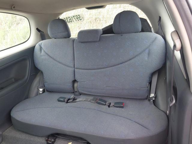 2002 TOYOTA YARIS GS