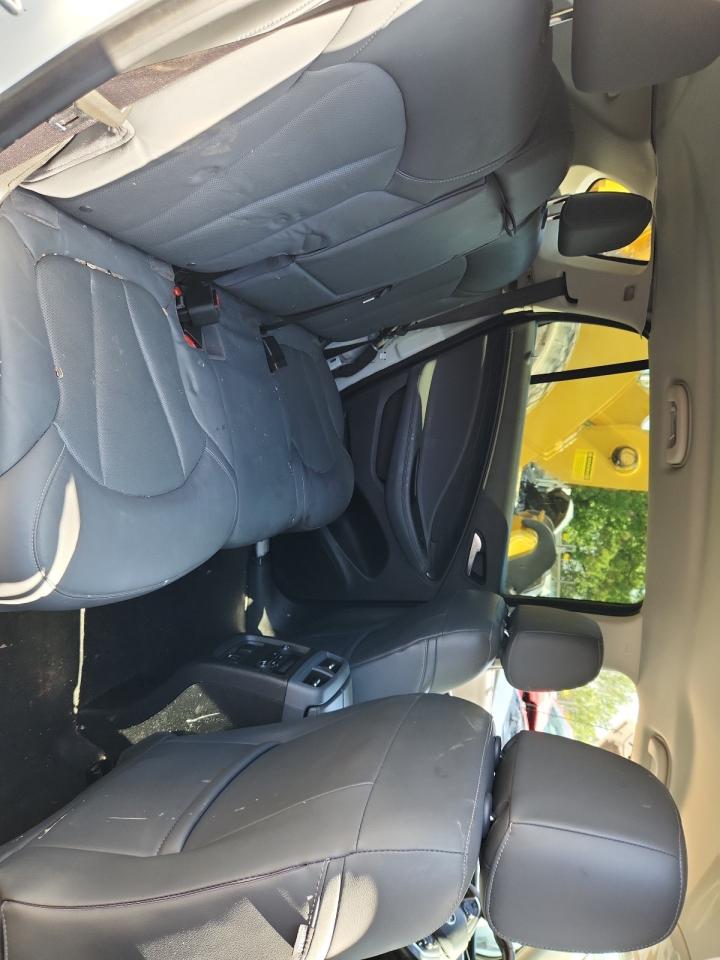 2019 Buick Envision Essence VIN: LRBFXCSA4KD002745 Lot: 64289275