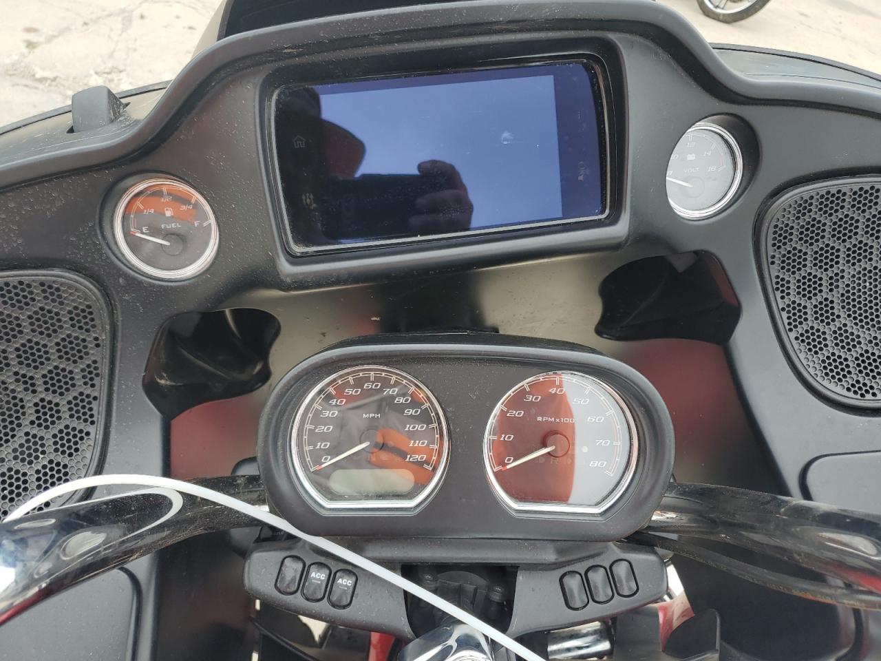 2018 Harley-Davidson Fltru VIN: 1HD1KGD18JB660608 Lot: 63759555