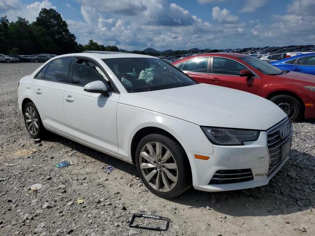  AUDI A4 2017 White