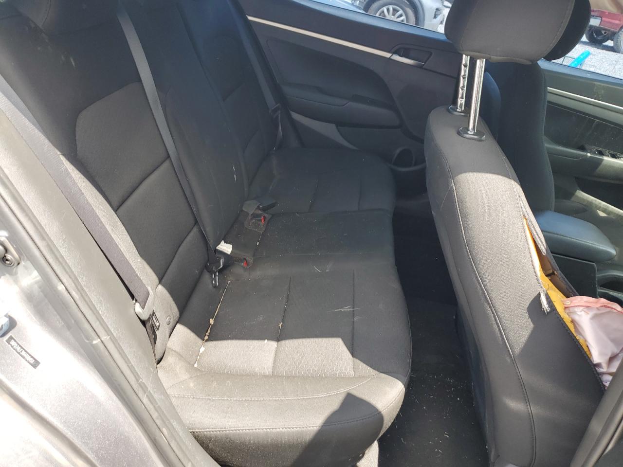 2019 Hyundai Elantra Se VIN: 5NPD74LF3KH418451 Lot: 64384555