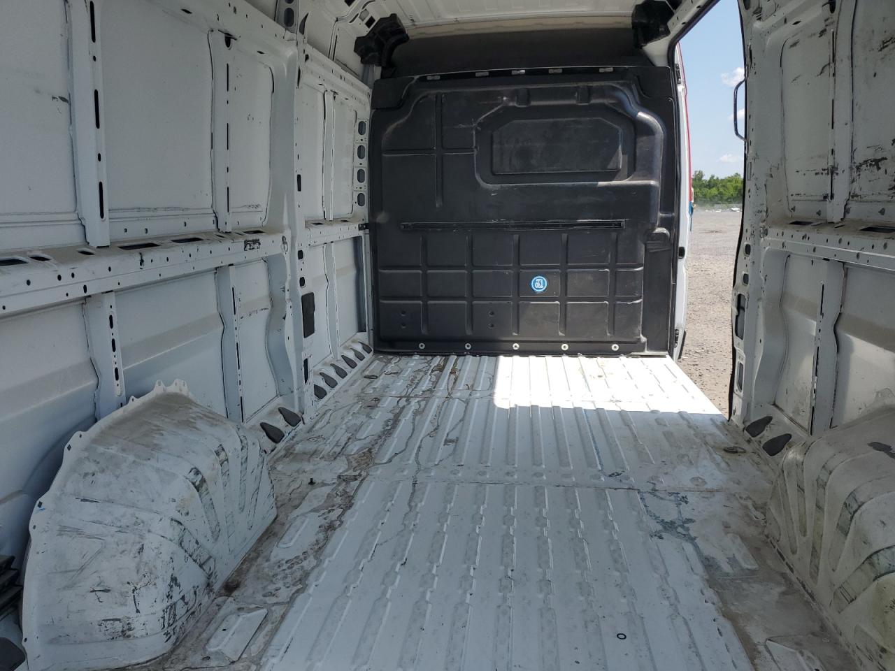 2018 Ram Promaster 2500 2500 High VIN: 3C6TRVDG3JE124917 Lot: 63561505