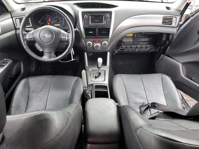  SUBARU FORESTER 2013 Srebrny