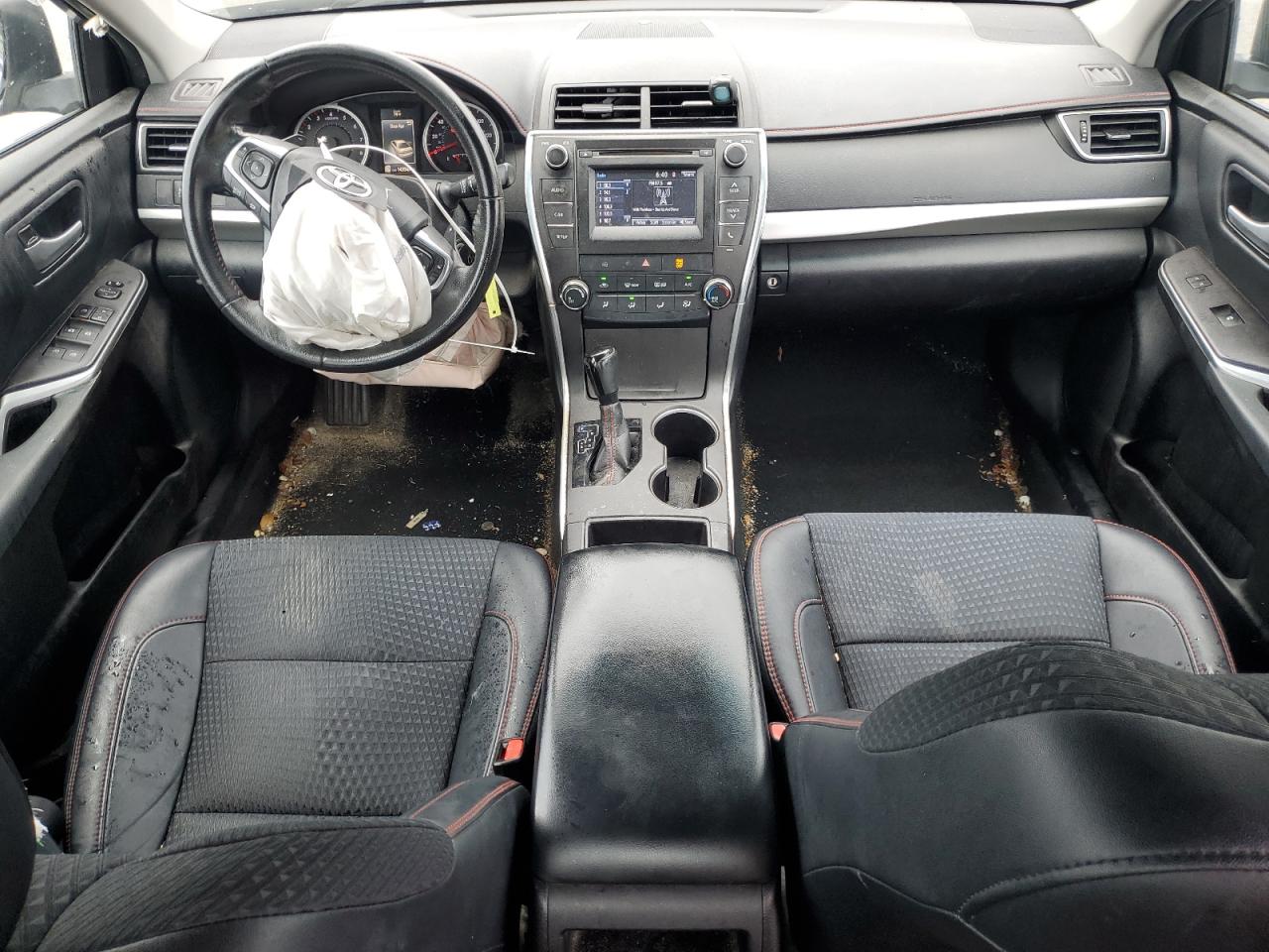 2015 Toyota Camry Le VIN: 4T1BF1FK2FU088049 Lot: 64868025