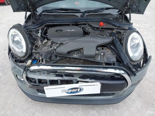 2017 MINI COOPER