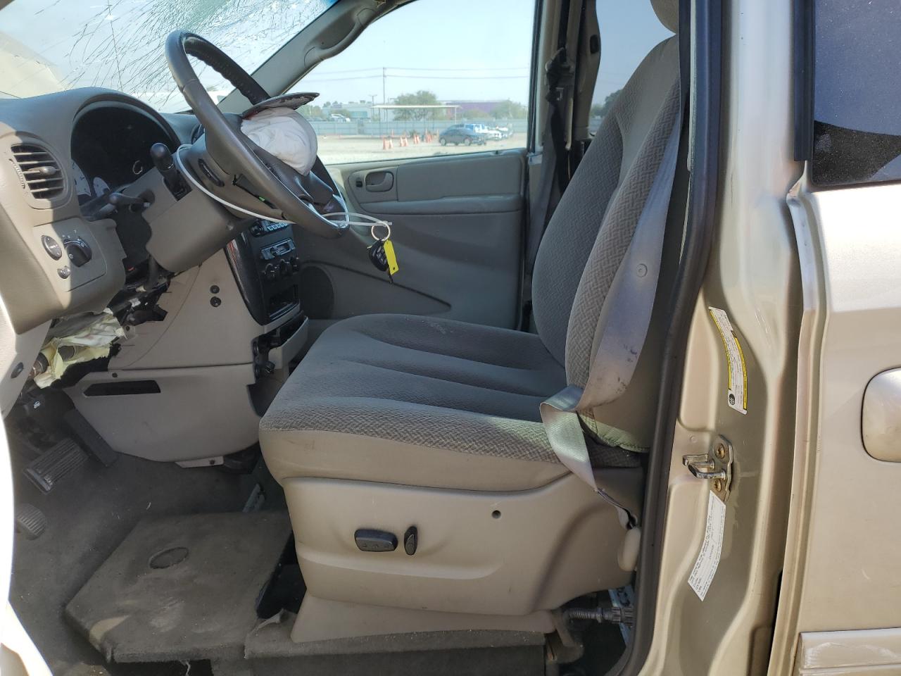2005 Dodge Grand Caravan Sxt VIN: 2D4GP44L15R355006 Lot: 63301805