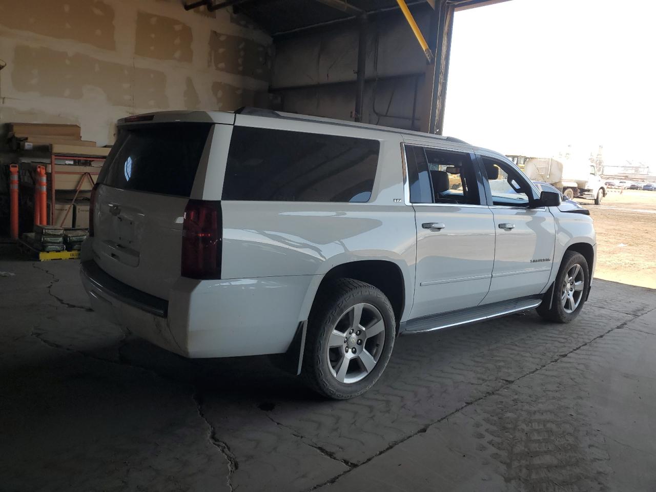 1gnskkkc4fr234594 1GNSKKKC4FR234594 2015 Chevrolet Suburban K1500 Ltz
