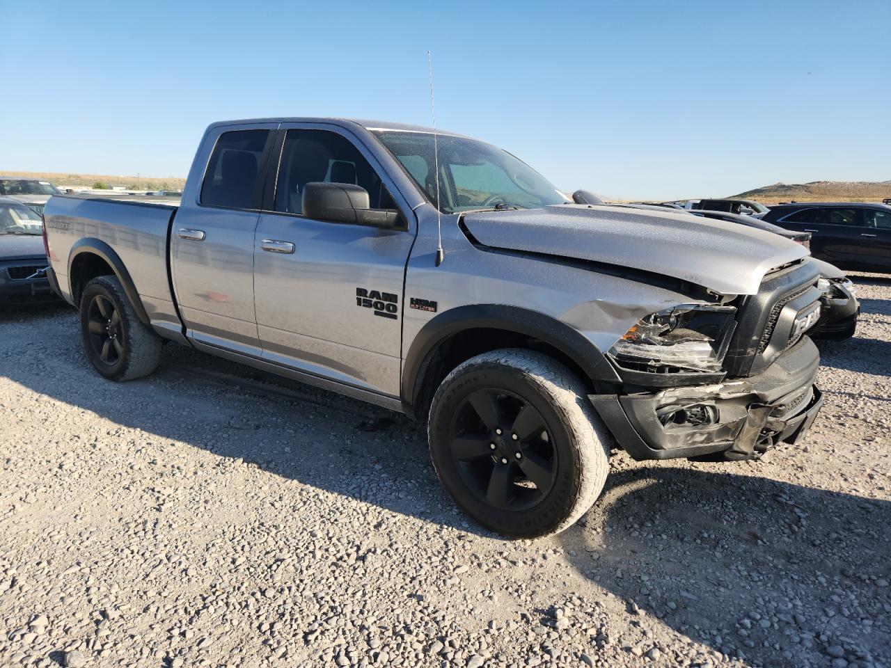 1c6rr7gt2ks725524 1C6RR7GT2KS725524 2019 Ram 1500 Classic Slt