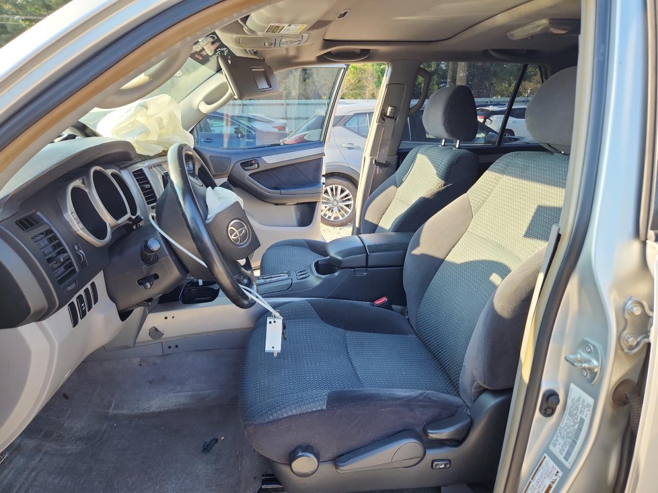 2004 Toyota 4Runner Sr5 VIN: JTEBU14R040045100 Lot: 64144845