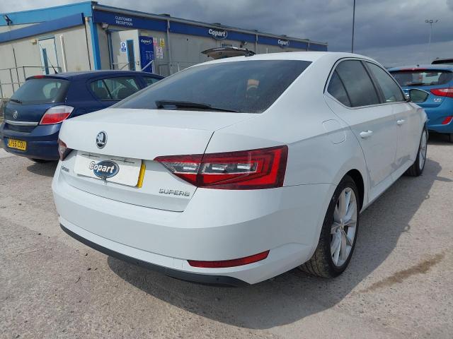 2017 SKODA SUPERB SE