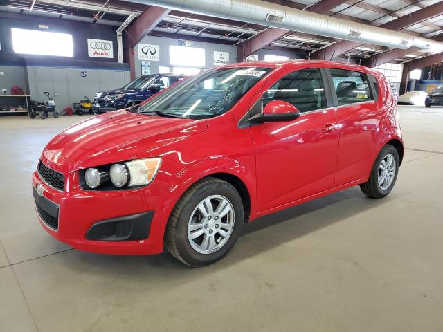 Hatchbacks CHEVROLET SONIC 2015 Czerwony